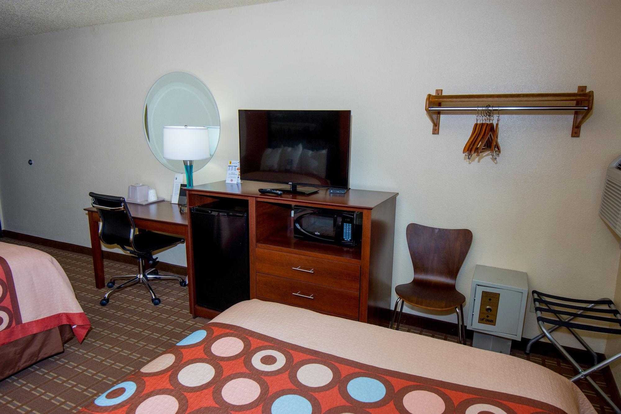 Hotel Super 8 By Wyndham Altoona Exterior foto