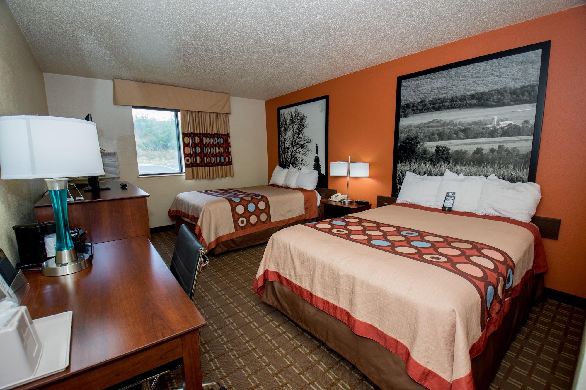 Hotel Super 8 By Wyndham Altoona Exterior foto