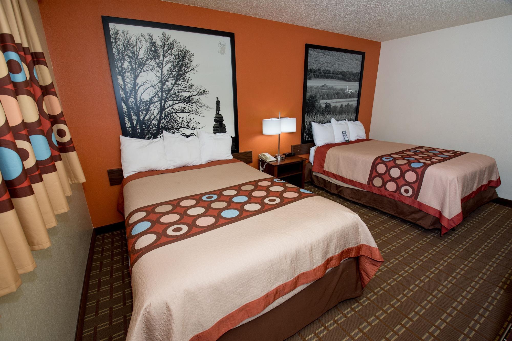 Hotel Super 8 By Wyndham Altoona Exterior foto